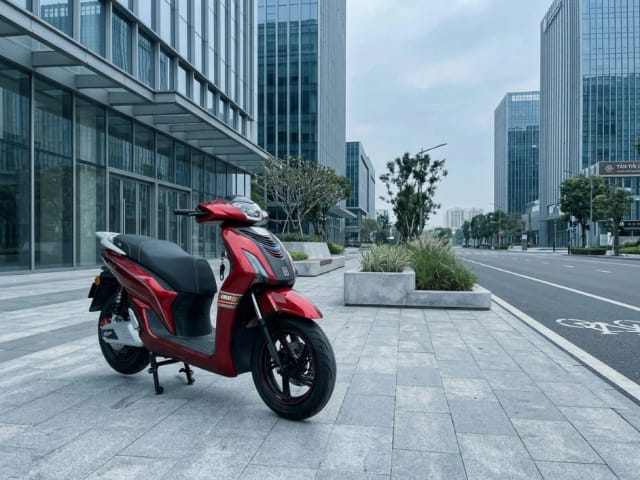 BF150S — lifestyle