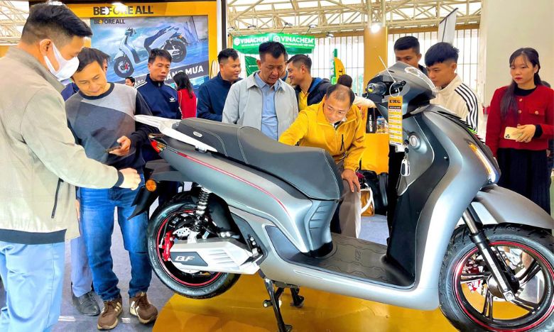 Các đại lý tham quan tại Hội chợ mùa thu 2025