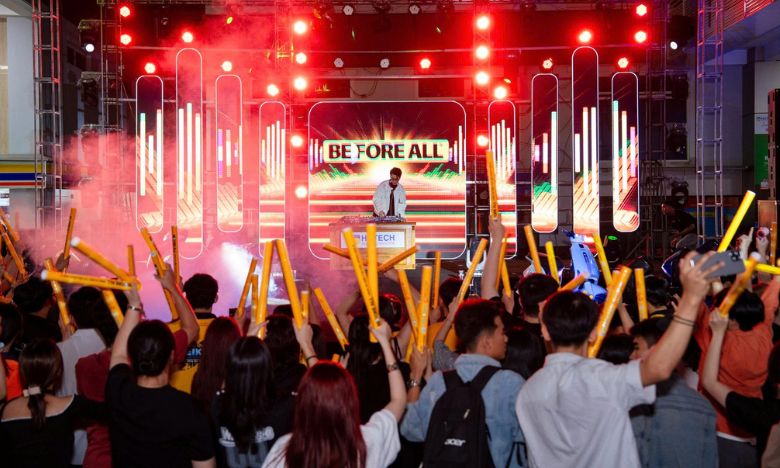 Đêm nhạc Sóng đã thu hút hàng nghìn sinh viên