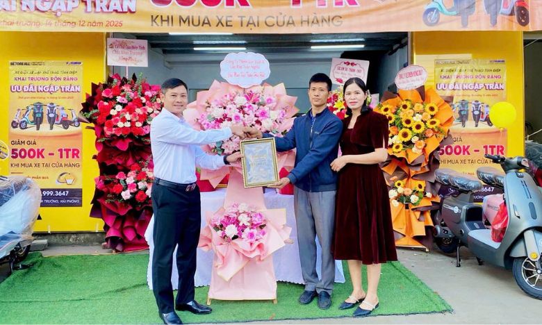 Xe điện Tính Điệp khai trương hồng phát